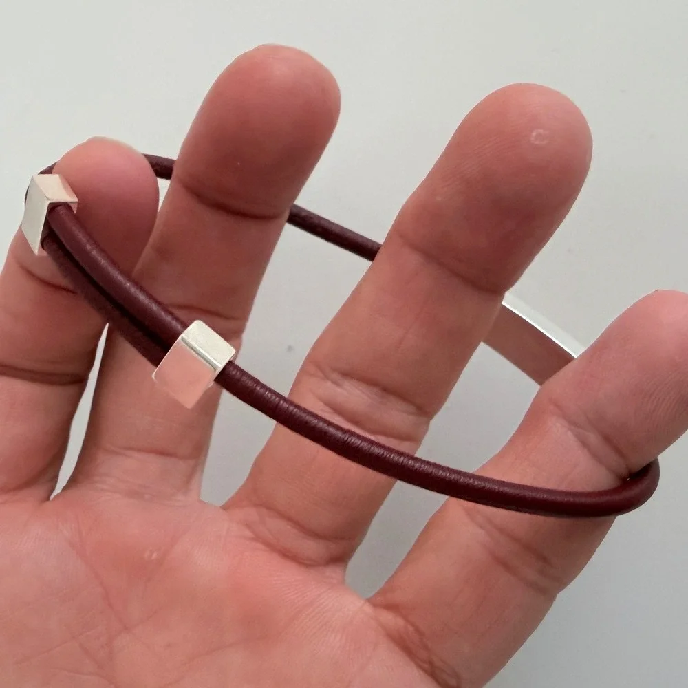 Gucci Sterling Silver and Leather Tag Burgundy bracelet 774464